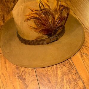 Vintage DP Studs Tan Fedora with Feather Accent